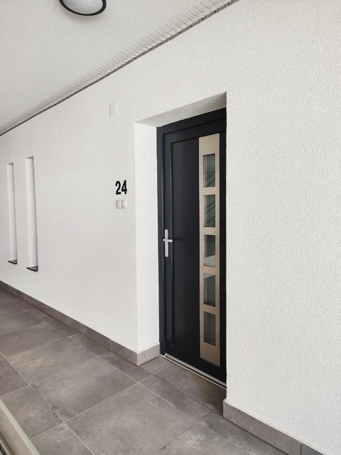 קסזטלי Royal Liberty Apartment מראה חיצוני תמונה