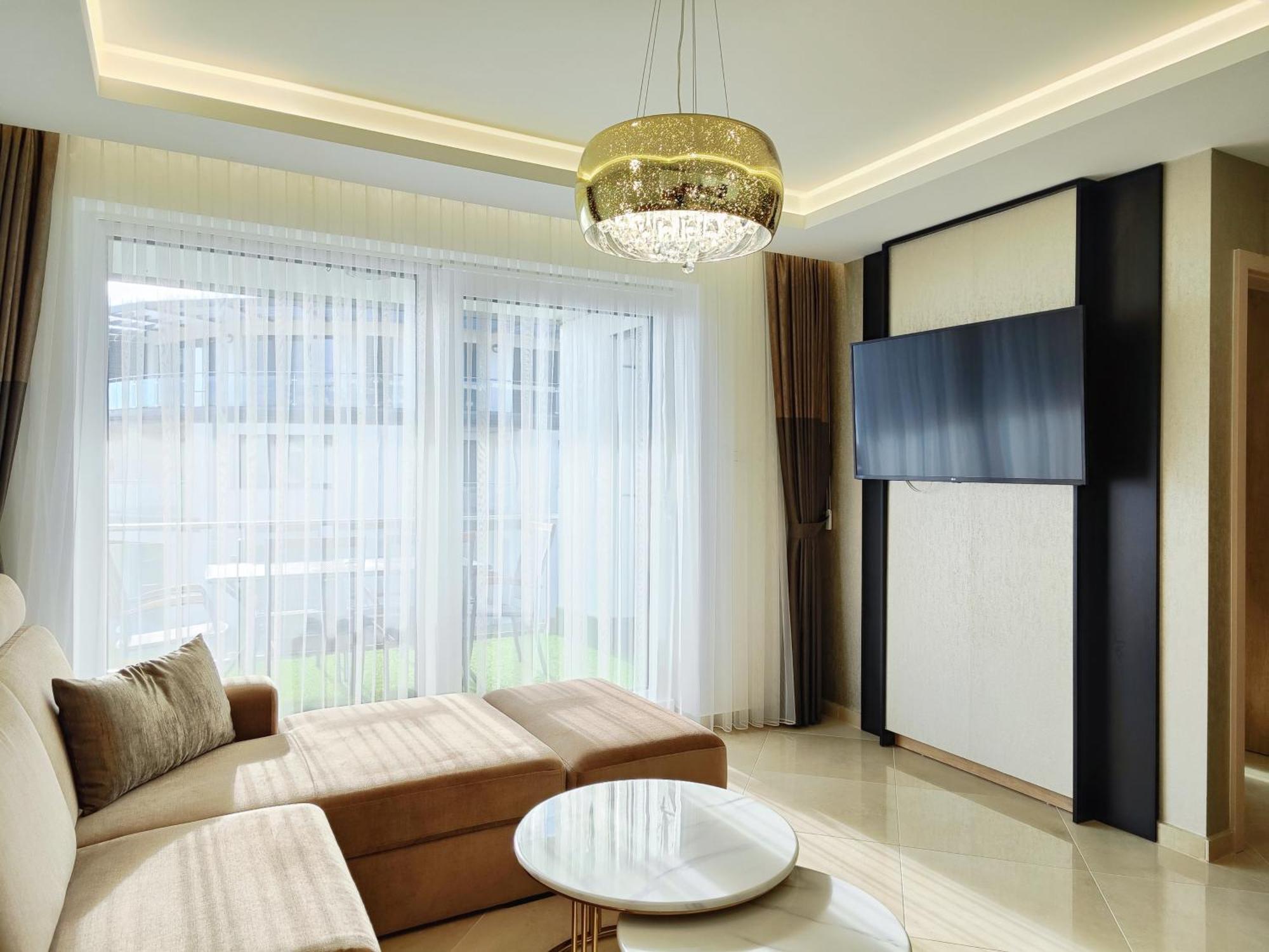 קסזטלי Royal Liberty Apartment מראה חיצוני תמונה